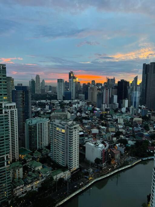 The Serene Escape Rockwell Makati City View 1Br Lejlighed Manila Eksteriør billede